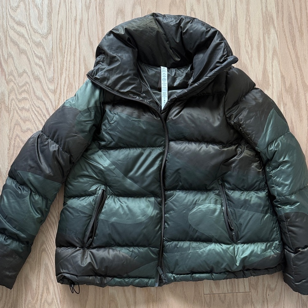 lululemon athletica women’s Wonder Puff down jacket